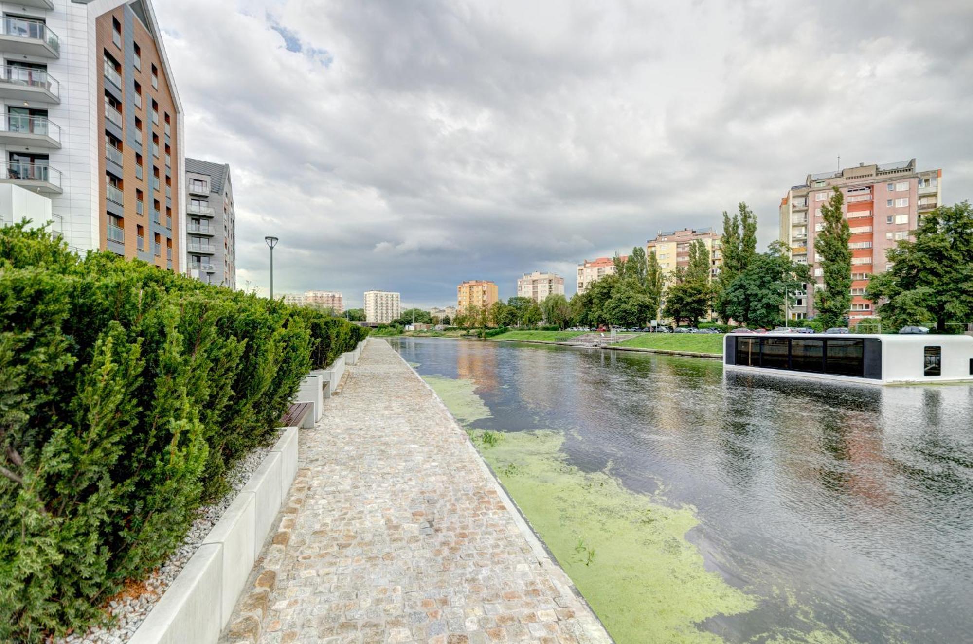 Dom Na Wodzie - Flohotel Gdansk Luaran gambar