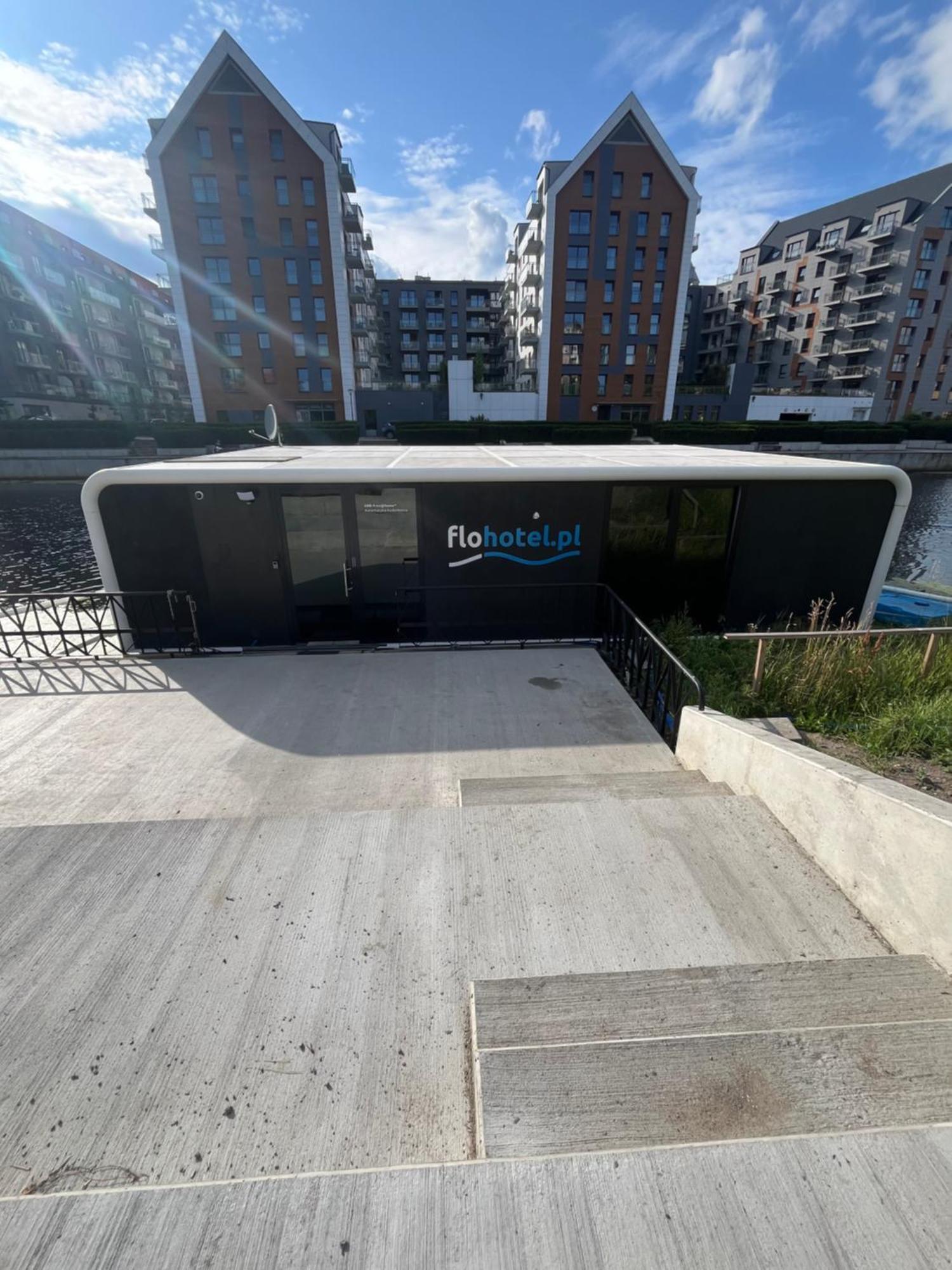 Dom Na Wodzie - Flohotel Gdansk Luaran gambar